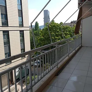 Auberge de jeunesse Sina, Tirana