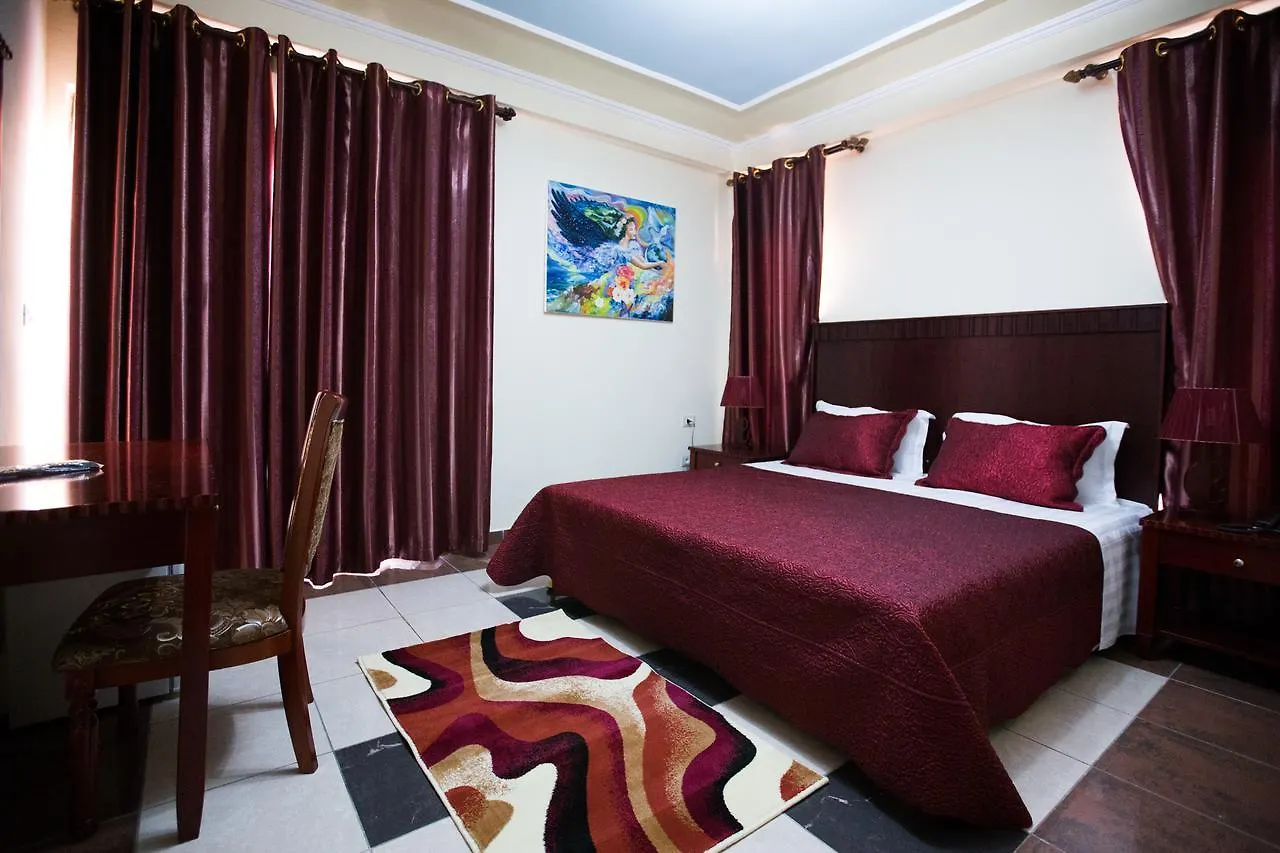 Orchidea Hotel Tirana 4*,